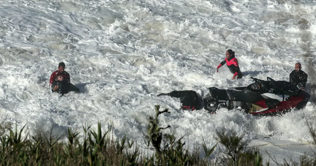 rescate carlos burle