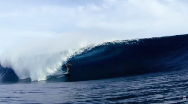 FORMER DEFECT película de surf
